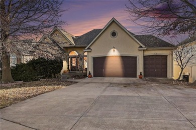 Luxury Golf Course Living in Smithville. Experience the perfect on Paradise Pointe Golf Complex in Missouri - for sale on GolfHomes.com, golf home, golf lot