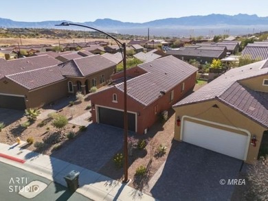 Beautiful 2-bedroom, 2-bath home with a versatile den that's on Conestoga Golf Club in Nevada - for sale on GolfHomes.com, golf home, golf lot