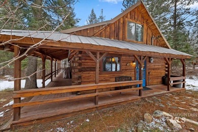 Beautiful 1,244 sq. ft. log home offering 2 bed/1 bath, with on Terrace Lakes Golf Resort in ID - for sale on GolfHomes.com, golf home, golf lot
