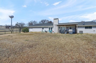 Welcome to this stunning 3-bedroom, 2-bathroom home in the on Lake Kiowa Golf Course in Texas - for sale on GolfHomes.com, golf home, golf lot