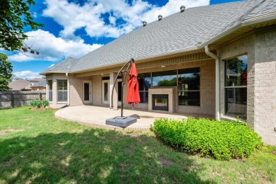 Outstanding home in perfect condition! Beautiful hardwoods on The Country Club of Arkansas in Arkansas - for sale on GolfHomes.com, golf home, golf lot