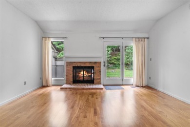Enjoy the lifestyle of Heritage Hills in this 2 bedroom, 2 bath on Somers Pointe Golf Club - West Hill in New York - for sale on GolfHomes.com, golf home, golf lot