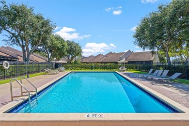 Beautiful and ready to move in! Perfect for first-time buyers on Springtree Country Club in Florida - for sale on GolfHomes.com, golf home, golf lot