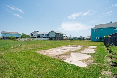 This ready-to-build lot in the heart of Rockport, TX, offers the on Rockport Country Club in Texas - for sale on GolfHomes.com, golf home, golf lot