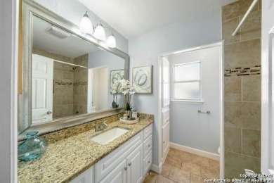 This great 3/2/2 single story home is the perfect starter home on Northern Hills Golf Club in Texas - for sale on GolfHomes.com, golf home, golf lot