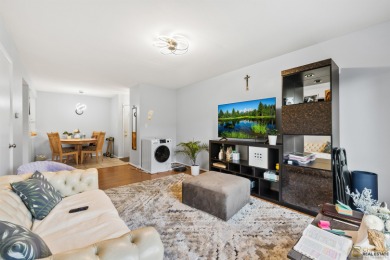 Spacious first-floor condo for sale: 2 bedrooms and 1.5 on Hilldale Golf Club in Illinois - for sale on GolfHomes.com, golf home, golf lot