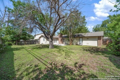 This great 3/2/2 single story home is the perfect starter home on Northern Hills Golf Club in Texas - for sale on GolfHomes.com, golf home, golf lot