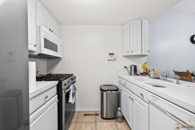 Spacious first-floor condo for sale: 2 bedrooms and 1.5 on Hilldale Golf Club in Illinois - for sale on GolfHomes.com, golf home, golf lot
