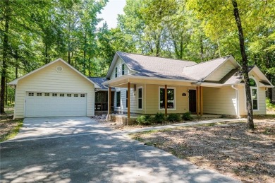 Welcome home to this southern charmer! This 4 bedroom 3 bath on Stillwaters Golf and Country Club in Alabama - for sale on GolfHomes.com, golf home, golf lot