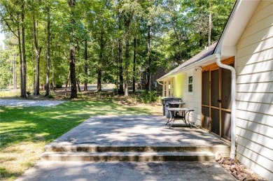 Welcome home to this southern charmer! This 4 bedroom 3 bath on Stillwaters Golf and Country Club in Alabama - for sale on GolfHomes.com, golf home, golf lot