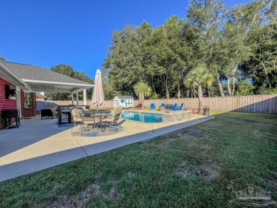 Welcome to your dream home in the Tanglewood Oaks golf on Tanglewood Golf Club in Florida - for sale on GolfHomes.com, golf home, golf lot