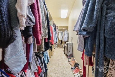 Beautiful Custom Single-Level Home in Highly Desired Carriage on Hunters Point Golf Club in ID - for sale on GolfHomes.com, golf home, golf lot