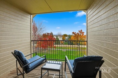 Beautiful Custom Single-Level Home in Highly Desired Carriage on Hunters Point Golf Club in ID - for sale on GolfHomes.com, golf home, golf lot