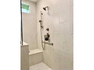 Gorgeous *Newly Remodeled* Home located in Menifee's Premier 55+ on Menifee Lakes Country Club - Lakes in California - for sale on GolfHomes.com, golf home, golf lot