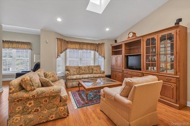 Welcome to this move in ready 2 bedroom, 2 full bath residence on The Greens At Half Hollow in New York - for sale on GolfHomes.com, golf home, golf lot