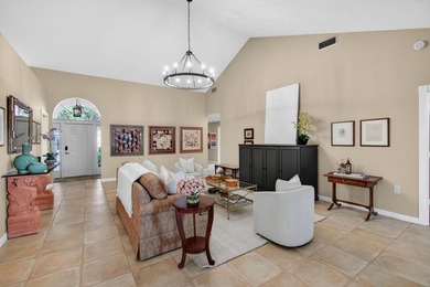 Lovely well maintained home in the heart of West Palm Beach! on Bear Lakes Country Club in Florida - for sale on GolfHomes.com, golf home, golf lot