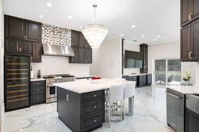 Situated on the 6th fairway along the course of Isleworth Golf & on Isleworth Golf and Country Club in Florida - for sale on GolfHomes.com, golf home, golf lot