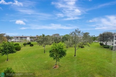 This 2 bedroom, 1.5 bath unit boasts lake and garden views in a on Southwinds Golf Course in Florida - for sale on GolfHomes.com, golf home, golf lot