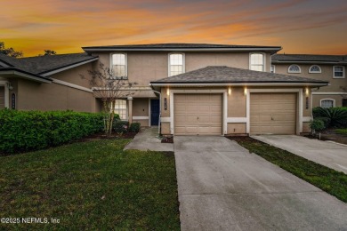 Fantastic opportunity in Fleming Island! This spacious 3-bedroom on Golf Club At Fleming Island in Florida - for sale on GolfHomes.com, golf home, golf lot