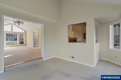 Accepted Offer with Contingencies. Golf Course Living in Keizer! on McNary Golf Club in Oregon - for sale on GolfHomes.com, golf home, golf lot