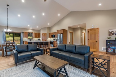 RARE BLACK HILLS GEM! Nearly new, fully-furnished custom home in on Boulder Canyon Country Club in South Dakota - for sale on GolfHomes.com, golf home, golf lot