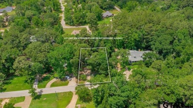 Welcome to this charming 1407 square foot, 3 bedroom, 2 bath on Hide-A-Way Lake Golf Course in Texas - for sale on GolfHomes.com, golf home, golf lot
