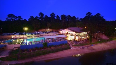 Welcome to this charming 1407 square foot, 3 bedroom, 2 bath on Hide-A-Way Lake Golf Course in Texas - for sale on GolfHomes.com, golf home, golf lot