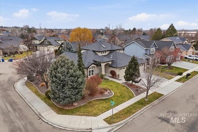 Welcome home to this beautiful 4-bedroom, 2.5-bath, two-story on Hunters Point Golf Club in Idaho - for sale on GolfHomes.com, golf home, golf lot