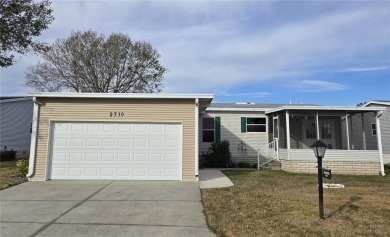 This 3-bedroom 2 bath home in Zellwood Station is located in the on Zellwood Station Country Club in Florida - for sale on GolfHomes.com, golf home, golf lot