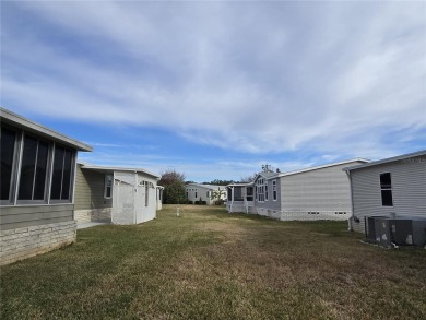 This 3-bedroom 2 bath home in Zellwood Station is located in the on Zellwood Station Country Club in Florida - for sale on GolfHomes.com, golf home, golf lot