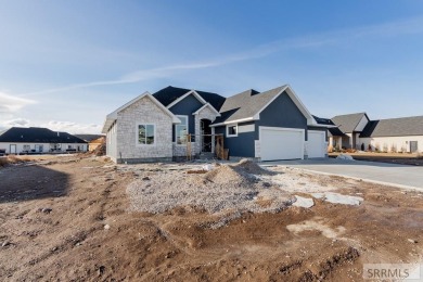 Breathtaking new build in the desirable Sand Pointe Subdivision! on Sand Creek Golf Course in Idaho - for sale on GolfHomes.com, golf home, golf lot