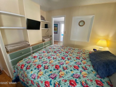 This cozy park model features 2 full bathrooms, a 40 gal hot on Juniper Ridge R.V. Golf Resort in Arizona - for sale on GolfHomes.com, golf home, golf lot