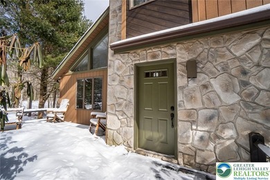 RESORT LIVING AT ITS FINEST! Immaculate Lake Harmony home offers on Split Rock Resort and Country Club in Pennsylvania - for sale on GolfHomes.com, golf home, golf lot