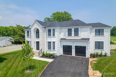 Luxurious Golf Course Living in Prestigious North Edison and JP on Metuchen Golf and Country Club in New Jersey - for sale on GolfHomes.com, golf home, golf lot