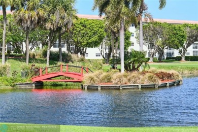 Lovely 2-Bed, 2-Bath Turnkey Home - Just Bring Your Toothbrush!
 on Wynmoor Golf Course in Florida - for sale on GolfHomes.com, golf home, golf lot