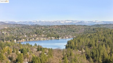 This home in the pines called 'Lil Oak Hill' is beautifully on Pine Mountain Lake Country Club in California - for sale on GolfHomes.com, golf home, golf lot