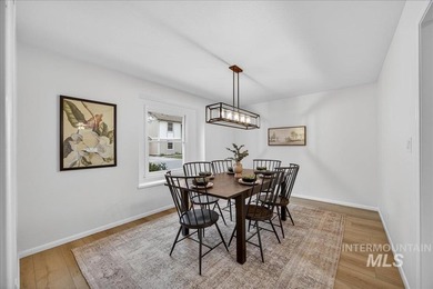 Fresh updates, geothermal community pool, & an amazing location on Warm Springs Golf Club in Idaho - for sale on GolfHomes.com, golf home, golf lot