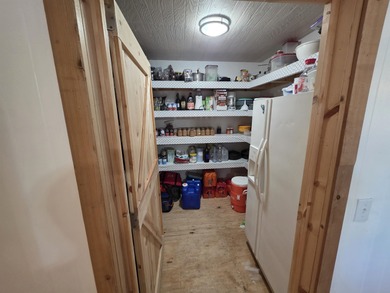 Super-cute, Cypress & Stone home with 3 bedrooms, 2 baths and on The Course At Turkey Mountain in Arkansas - for sale on GolfHomes.com, golf home, golf lot