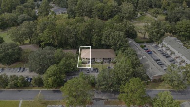 Welcome to 2975 Dove Haven Court A, a beautifully renovated on Shadowmoss Plantation Golf Club in South Carolina - for sale on GolfHomes.com, golf home, golf lot