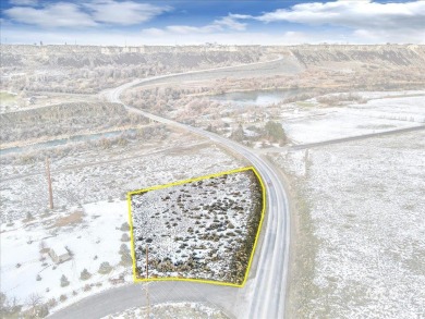 Enjoy building your dream home on this excellent 1.3 Ac building on Clear Lake Country Club in Idaho - for sale on GolfHomes.com, golf home, golf lot
