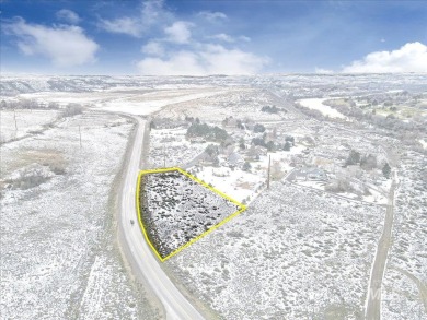 Enjoy building your dream home on this excellent 1.3 Ac building on Clear Lake Country Club in Idaho - for sale on GolfHomes.com, golf home, golf lot
