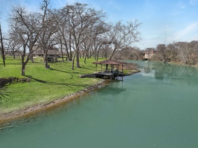 Why settle for ordinary when you could own 1,685' of Lake on Landa Park Golf Course in Texas - for sale on GolfHomes.com, golf home, golf lot