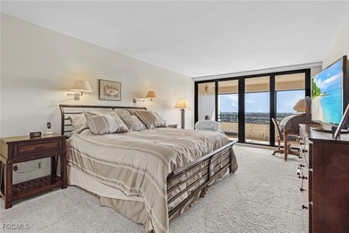 BE$T PRICE & VALUE in the building! This 8th floor 2 bed, 2 bath on The Landings Yacht, Golf and Tennis Club in Florida - for sale on GolfHomes.com, golf home, golf lot