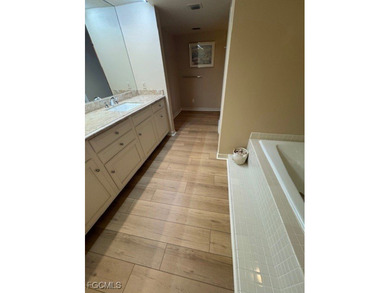 BE$T PRICE & VALUE in the building! This 8th floor 2 bed, 2 bath on The Landings Yacht, Golf and Tennis Club in Florida - for sale on GolfHomes.com, golf home, golf lot