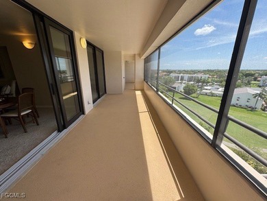 BE$T PRICE & VALUE in the building! This 8th floor 2 bed, 2 bath on The Landings Yacht, Golf and Tennis Club in Florida - for sale on GolfHomes.com, golf home, golf lot