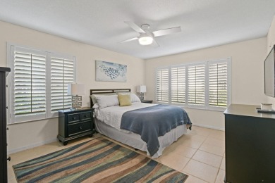 THE LOWEST PRICED GROUND FLOOR UNIT IN DUNBAR WOODS! UPDATED AND on PGA National Golf Club in Florida - for sale on GolfHomes.com, golf home, golf lot