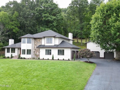 This beautiful 4-bedroom, 4 full bath home in the Winterham on Glenrochie Country Club in Virginia - for sale on GolfHomes.com, golf home, golf lot