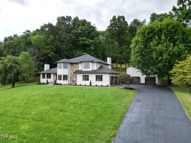 This beautiful 4-bedroom, 4 full bath home in the Winterham on Glenrochie Country Club in Virginia - for sale on GolfHomes.com, golf home, golf lot