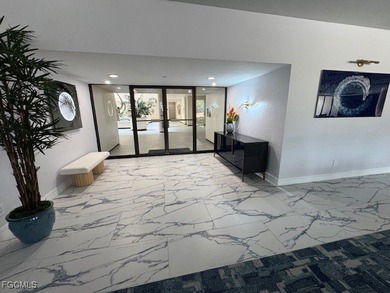 BE$T PRICE & VALUE in the building! This 8th floor 2 bed, 2 bath on The Landings Yacht, Golf and Tennis Club in Florida - for sale on GolfHomes.com, golf home, golf lot