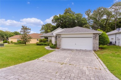 Looking for a golf course view, then with this home you found it on Royal Oaks Golf Club in Florida - for sale on GolfHomes.com, golf home, golf lot